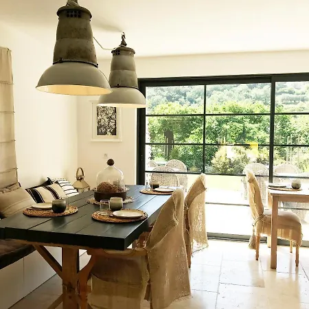 Bastide Nomade - *