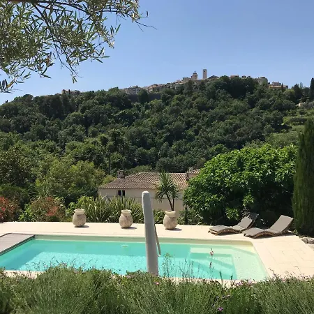 Bastide Nomade - *